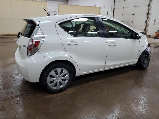 Photo 3 from auction – 2013 TOYOTA PRIUS C with VIN JTDKDTB3XD1554877