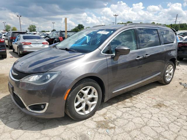 CHRYSLER PACIFICA T 2017 with VIN 2C4RC1BGXHR759402 - Photo from auction