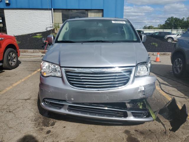 Photo 5 from auction – 2015 CHRYSLER TOWN & COU with VIN 2C4RC1BG8FR644777