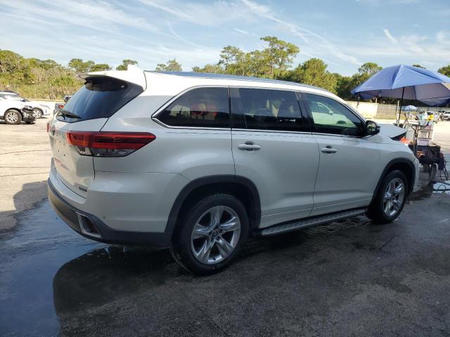 Photo 3 from auction – 2018 TOYOTA HIGHLANDER with VIN 5TDYZRFH7JS259562