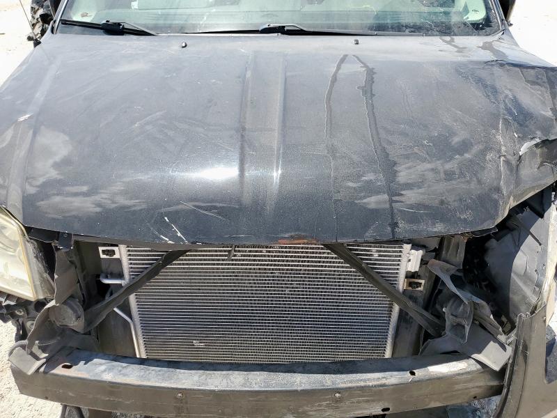 Photo 11 from auction – 2008 CHRYSLER TOWN & COU with VIN 2A8HR54PX8R114451