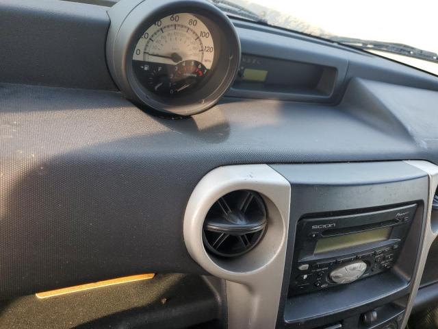 Photo 9 from auction – 2005 TOYOTA SCION XB with VIN JTLKT324650196474