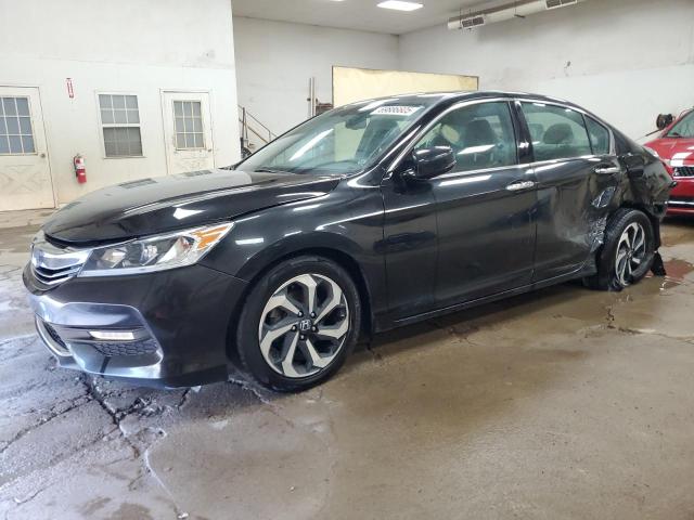 HONDA ACCORD EXL 2017 with VIN 1HGCR3F81HA043660 - Photo from auction