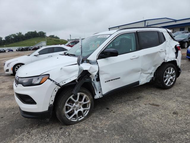 JEEP COMPASS LA 2022 with VIN 3C4NJDFB1NT215738 - Photo from auction