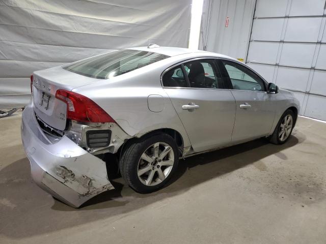 Photo 3 from auction – 2016 VOLVO S60 PREMIE with VIN YV1612TK3G2390410