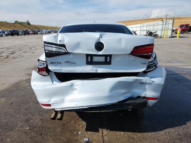 Photo 6 from auction – 2018 VOLKSWAGEN JETTA S with VIN 3VW2B7AJ4JM207991