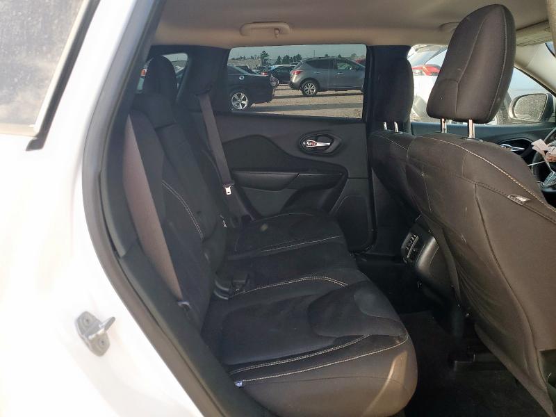 Photo 11 from auction – 2016 JEEP CHEROKEE L with VIN 1C4PJLCB4GW189785