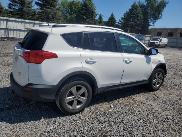 Photo 3 from auction – 2015 TOYOTA RAV4 XLE with VIN 2T3RFREV0FW271935