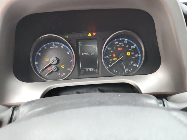 Photo 9 from auction – 2017 TOYOTA RAV4 XLE with VIN 2T3WFREVXHW397628