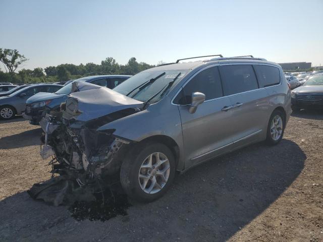CHRYSLER PACIFICA T 2018 with VIN 2C4RC1EG8JR100638 - Photo from auction
