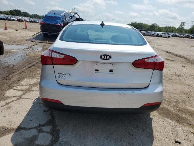 Photo 6 from auction – 2016 KIA FORTE LX with VIN KNAFK4A65G5530859