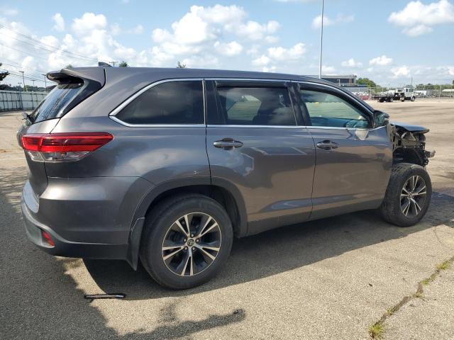 Photo 3 from auction – 2019 TOYOTA HIGHLANDER LE with VIN 5TDBZRFH6KS926547