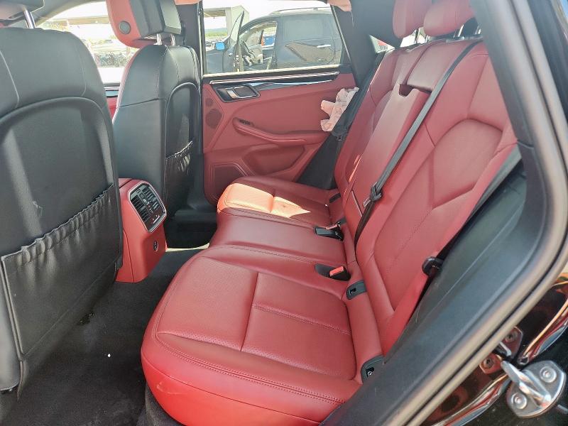 Фото 10 с аукциона – 2024 PORSCHE MACAN BASE с VIN WP1AA2A51RLB00030