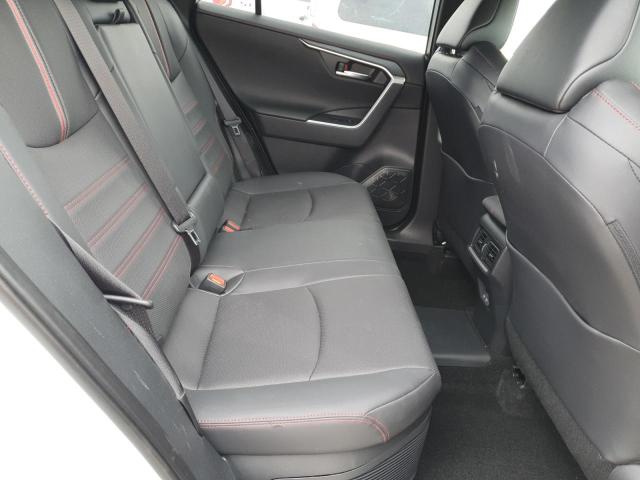 Photo 11 from auction – 2025 TOYOTA RAV4 XSE with VIN JTMFB3FV3SD258887