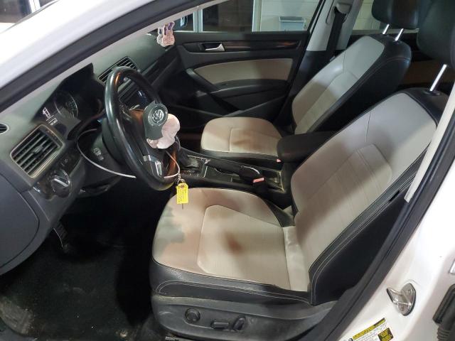 Photo 7 from auction – 2015 VOLKSWAGEN PASSAT with VIN 1VWBS7A30FC083468