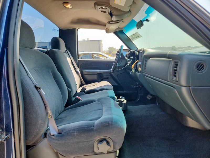 Photo 10 from auction – 2002 CHEVROLET SILVERADO with VIN 1GCEC14VX2Z165710
