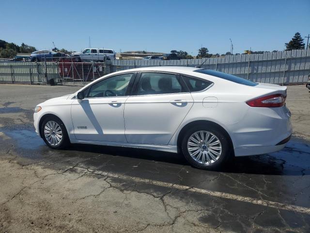 Photo 2 from auction – 2015 FORD FUSION with VIN 3FA6P0LU4FR120144