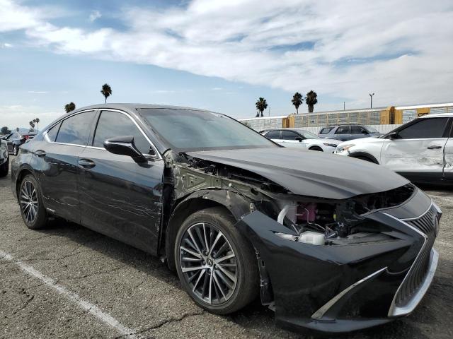 Фото 4 с аукциона – 2022 LEXUS ES 300H BASE с VIN 58ADA1C12NU017931