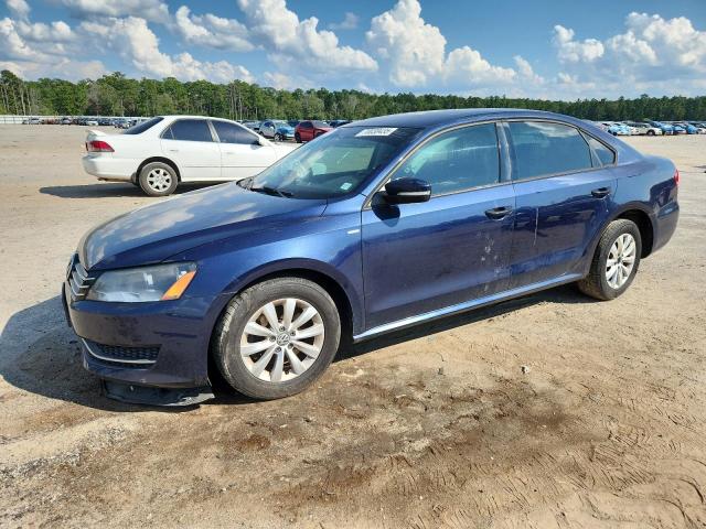 VOLKSWAGEN PASSAT S 2015 with VIN 1VWAT7A37FC010221 - Photo from auction