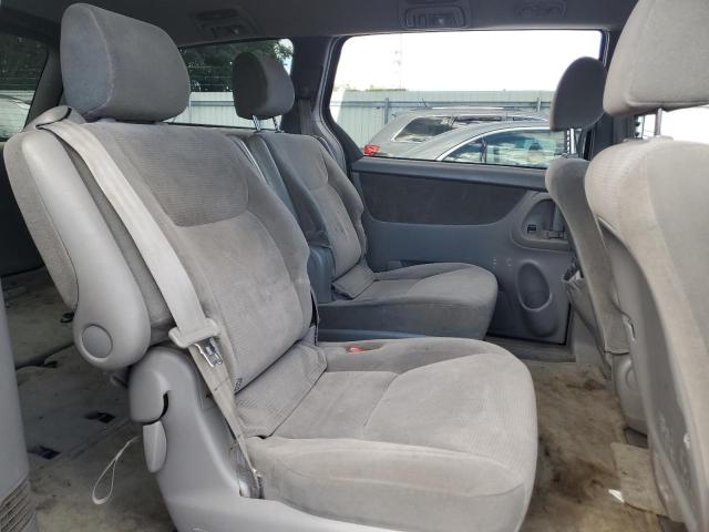 Photo 11 from auction – 2004 TOYOTA SIENNA CE with VIN 5TDZA23CX4S060599