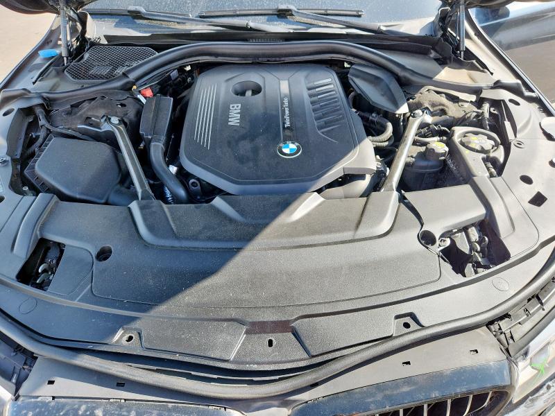 Photo 11 from auction – 2017 BMW 740 I with VIN WBA7E2C34HG740975
