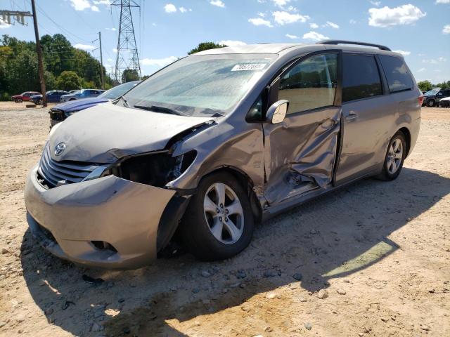 TOYOTA SIENNA LE 2015 with VIN 5TDKK3DC3FS565647 - Photo from auction