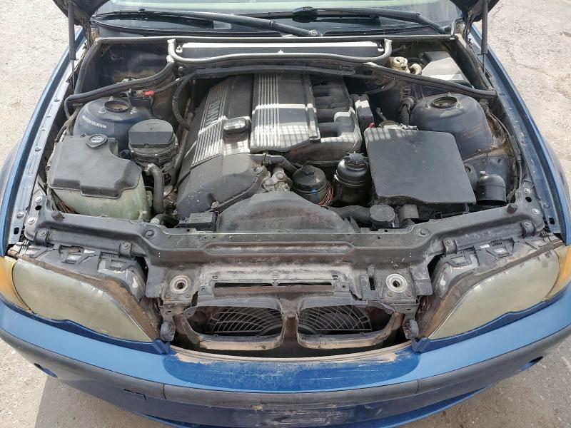 Photo 11 from auction – 2003 BMW 325 I with VIN WBAEV33413KL85761