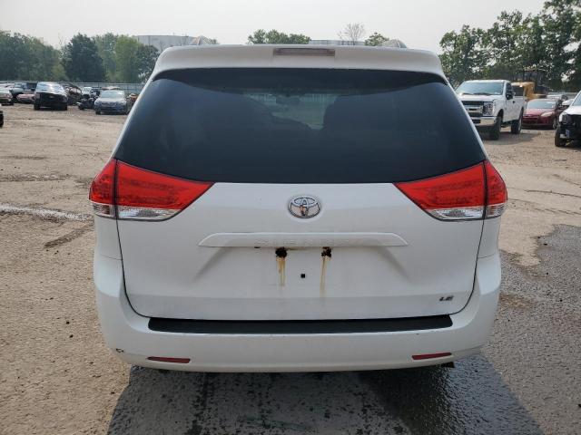 Photo 6 from auction – 2014 TOYOTA SIENNA LE with VIN 5TDKK3DCXES485499