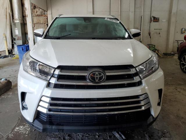 Photo 5 from auction – 2019 TOYOTA HIGHLANDER with VIN 5TDDZRFH2KS960252