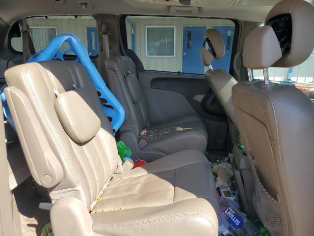 Photo 11 from auction – 2012 CHRYSLER TOWN & COU with VIN 2C4RC1CG0CR401586