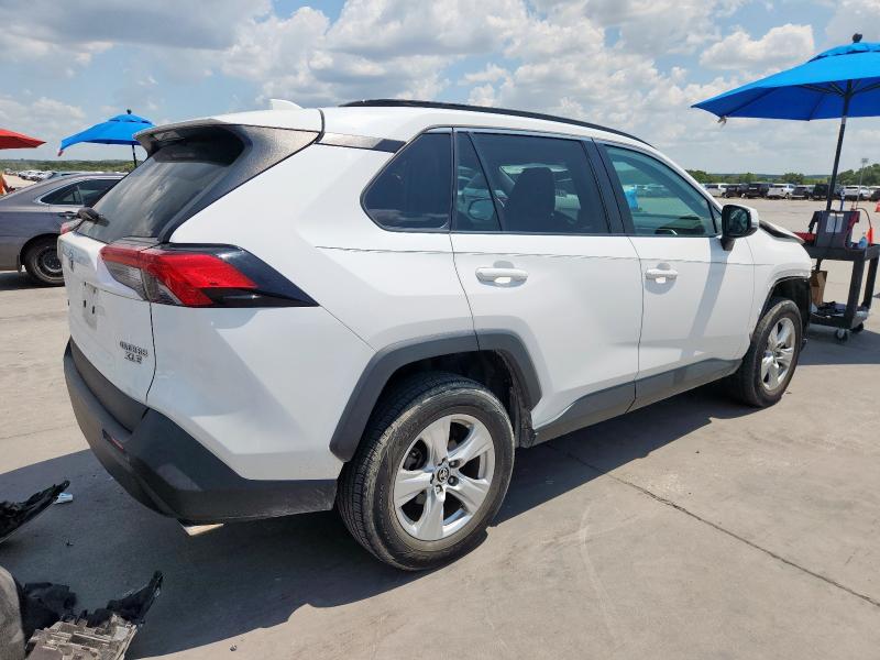 Photo 3 from auction – 2021 TOYOTA RAV4 XLE with VIN 2T3W1RFV2MC130783