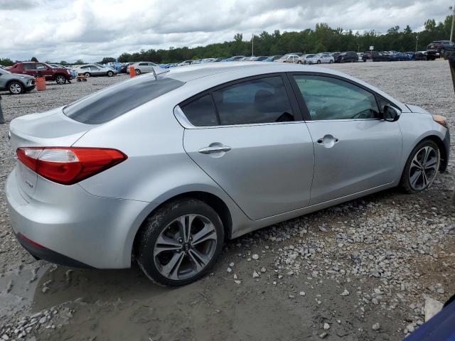 Zdjęcie 3 z aukcji – 2014 KIA FORTE EX z VIN KNAFX4A80E5050597
