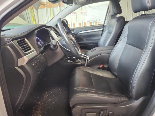 Photo 7 from auction – 2018 TOYOTA HIGHLANDER SE with VIN 5TDJZRFH9JS525987