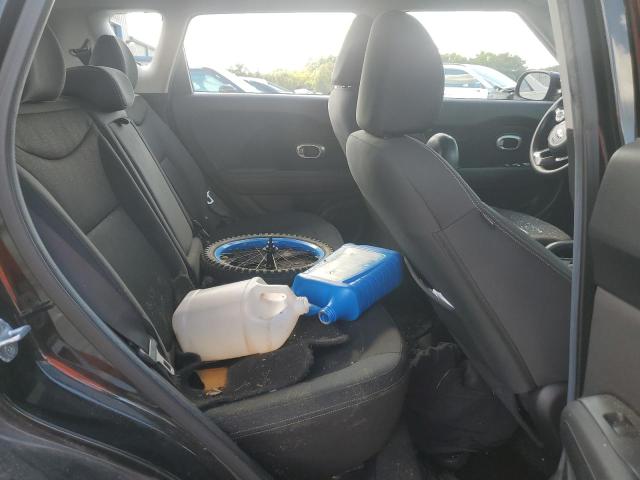 Photo 10 from auction – 2014 KIA SOUL with VIN KNDJN2A25E7725741