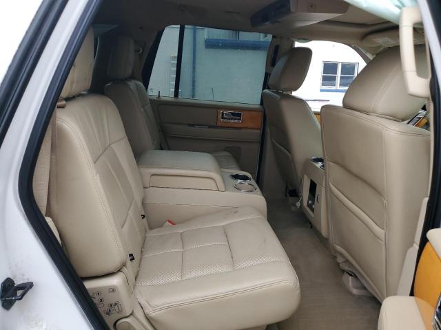 Photo 11 from auction – 2010 LINCOLN NAVIGATOR with VIN 5LMJJ2J57AEJ06711