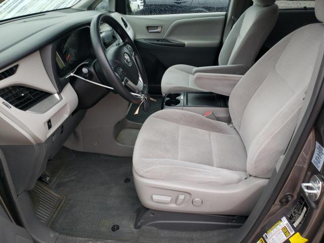 Photo 7 from auction – 2016 TOYOTA SIENNA LE with VIN 5TDKK3DC9GS740596