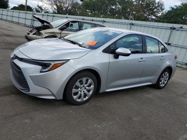 TOYOTA COROLLA LE 2024 with VIN JTDBCMFE8RJ028677 - Photo from auction