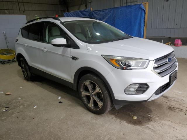 Photo 4 from auction – 2017 FORD ESCAPE SE with VIN 1FMCU9GD5HUD14046