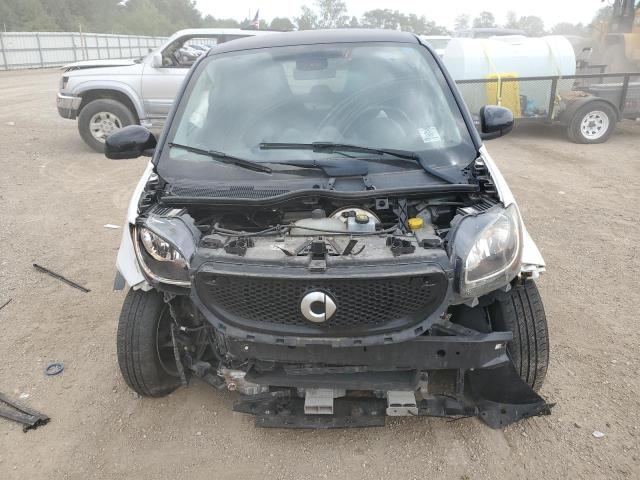 Photo 5 from auction – 2016 SMART FORTWO with VIN WMEFJ5DA4GK054621