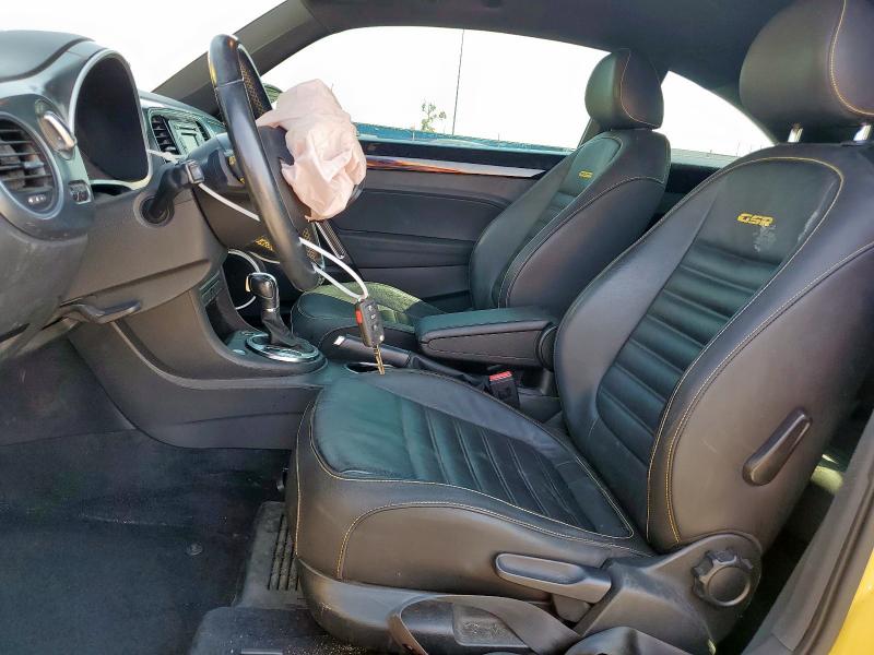 Photo 7 from auction – 2014 VOLKSWAGEN BEETLE TUR with VIN 3VWVS7AT2EM619220