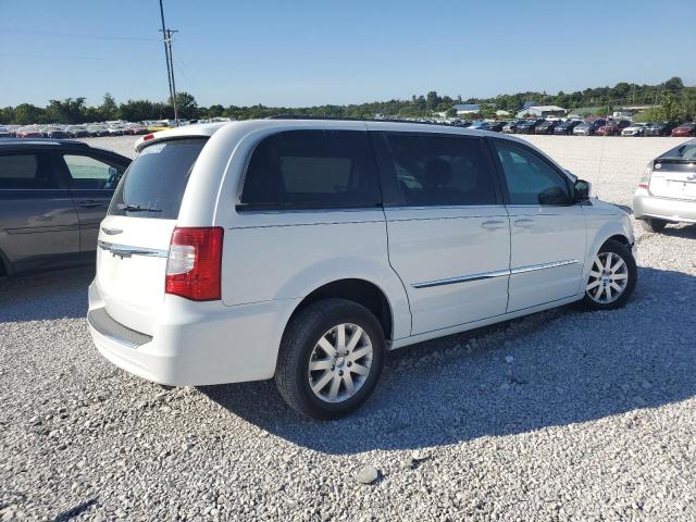 Photo 3 from auction – 2016 CHRYSLER TOWN & COU with VIN 2C4RC1BG3GR186745