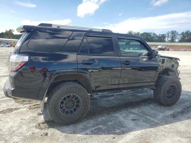 Photo 3 from auction – 2017 TOYOTA 4RUNNER SR with VIN JTEBU5JR3H5420613