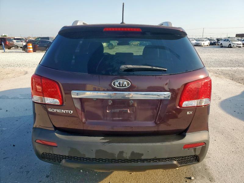 Photo 6 from auction – 2013 KIA SORENTO EX with VIN 5XYKU3A65DG393088