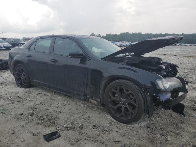 Photo 4 from auction – 2019 CHRYSLER 300 S with VIN 2C3CCABG0KH548426