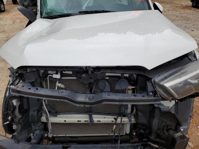 Photo 12 from auction – 2018 TOYOTA 4RUNNER SR with VIN JTEBU5JR1J5514415
