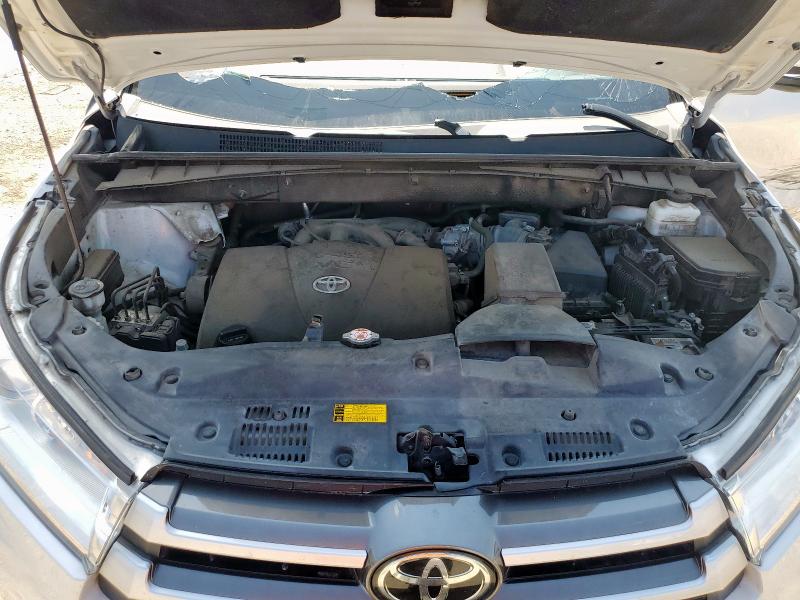 Photo 12 from auction – 2019 TOYOTA HIGHLANDER with VIN 5TDKZRFH6KS563795