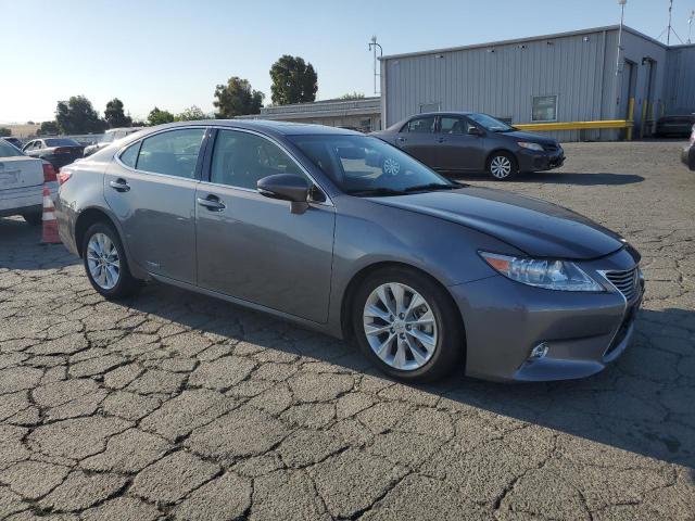 Photo 4 from auction – 2014 LEXUS ES 300H with VIN JTHBW1GGXE2066226