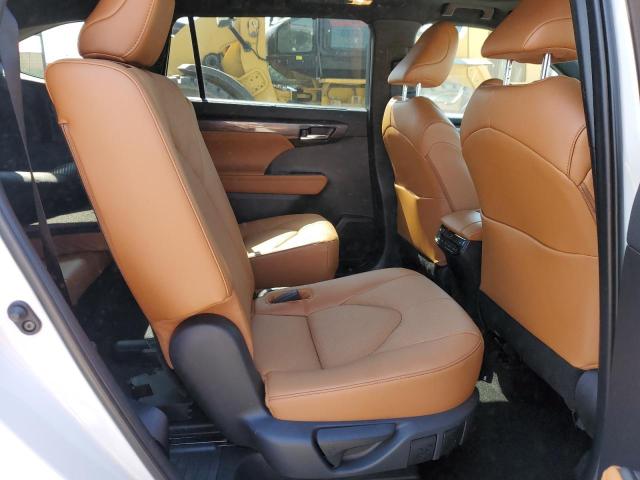 Photo 11 from auction – 2024 TOYOTA HIGHLANDER with VIN 5TDKDRAH4RS539270