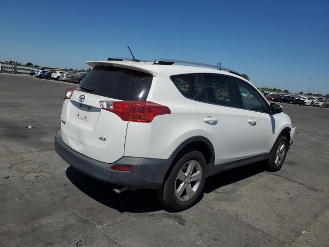 Photo 3 from auction – 2014 TOYOTA RAV4 XLE with VIN JTMWFREV5EJ012678