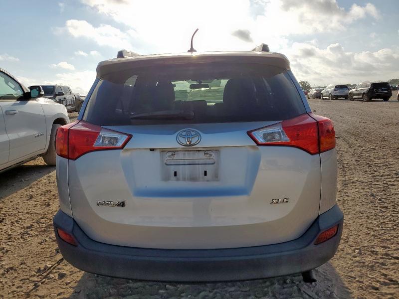 Photo 6 from auction – 2015 TOYOTA RAV4 XLE with VIN 2T3WFREV3FW162260